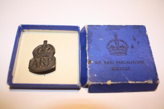 Civil Defence Womens Silver ARP Badge