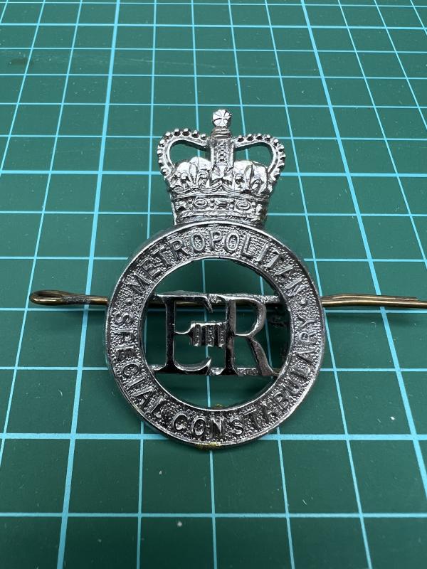Metropolitan Special Constabulary QC cap badge