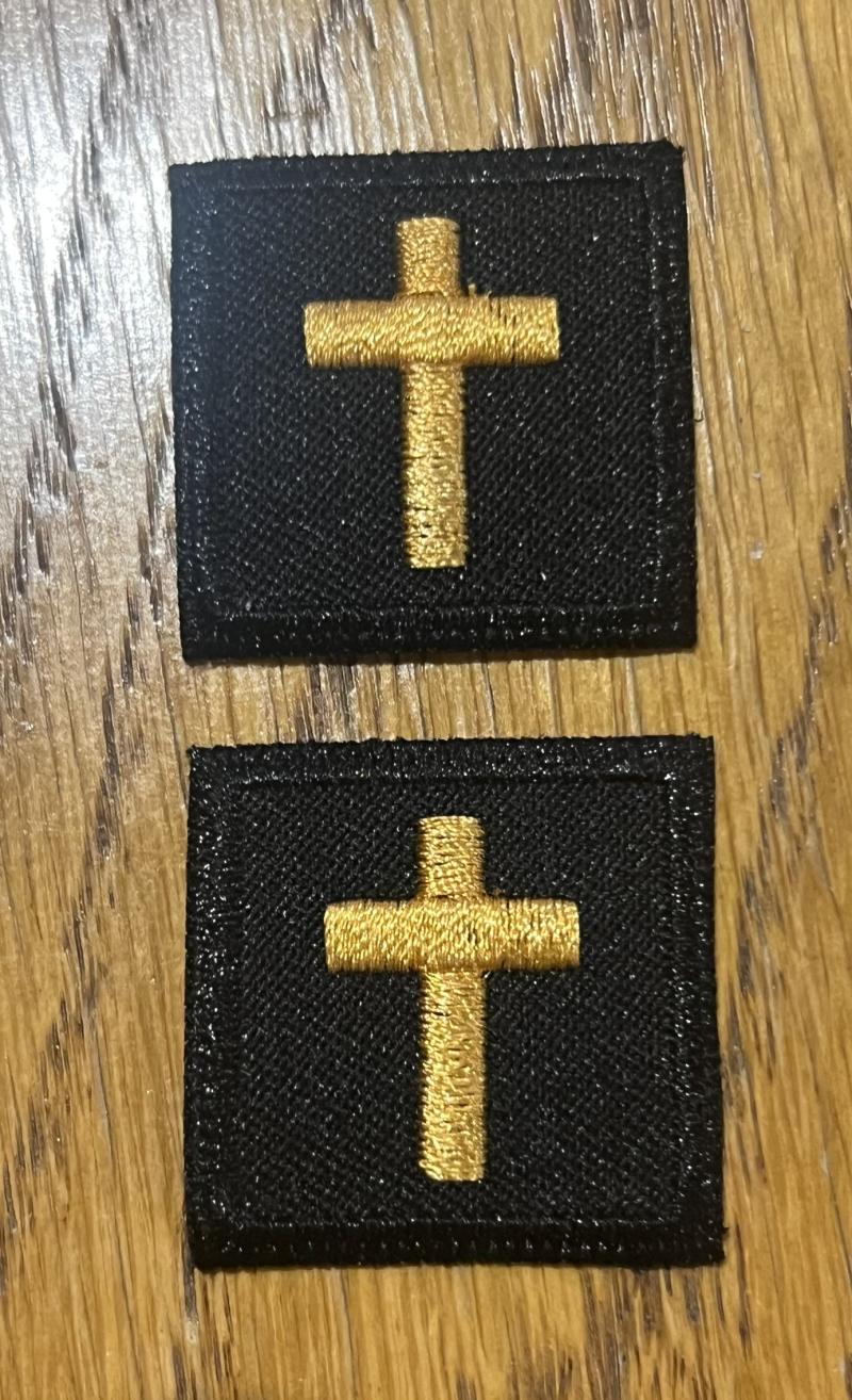Canadian Chaplin Collar Badges Gold on Black