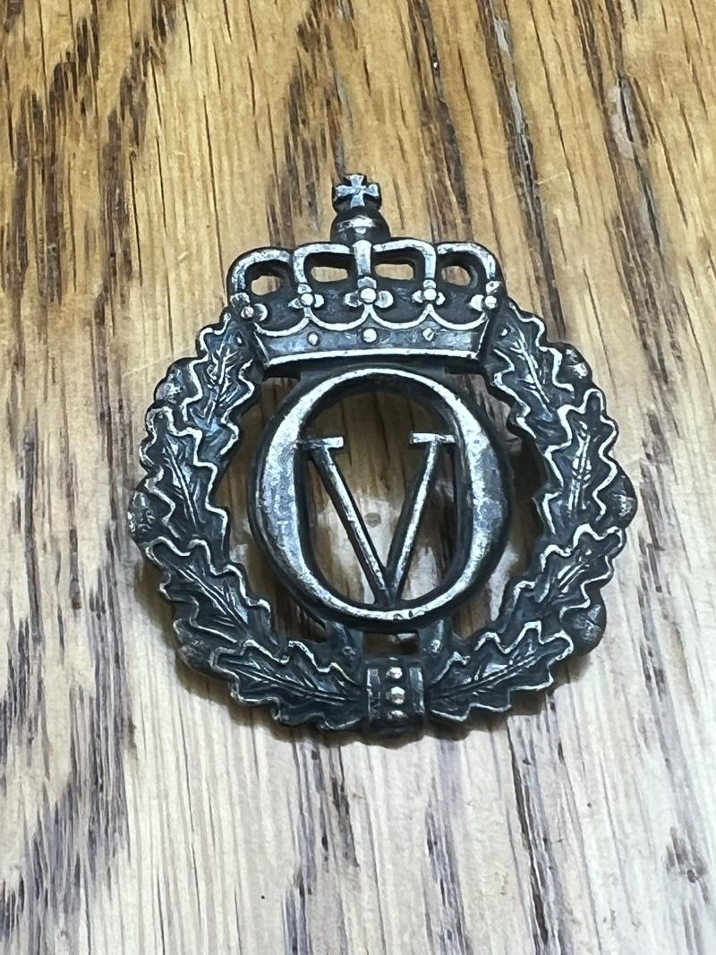 Norway Army Cap Badge King Olav
