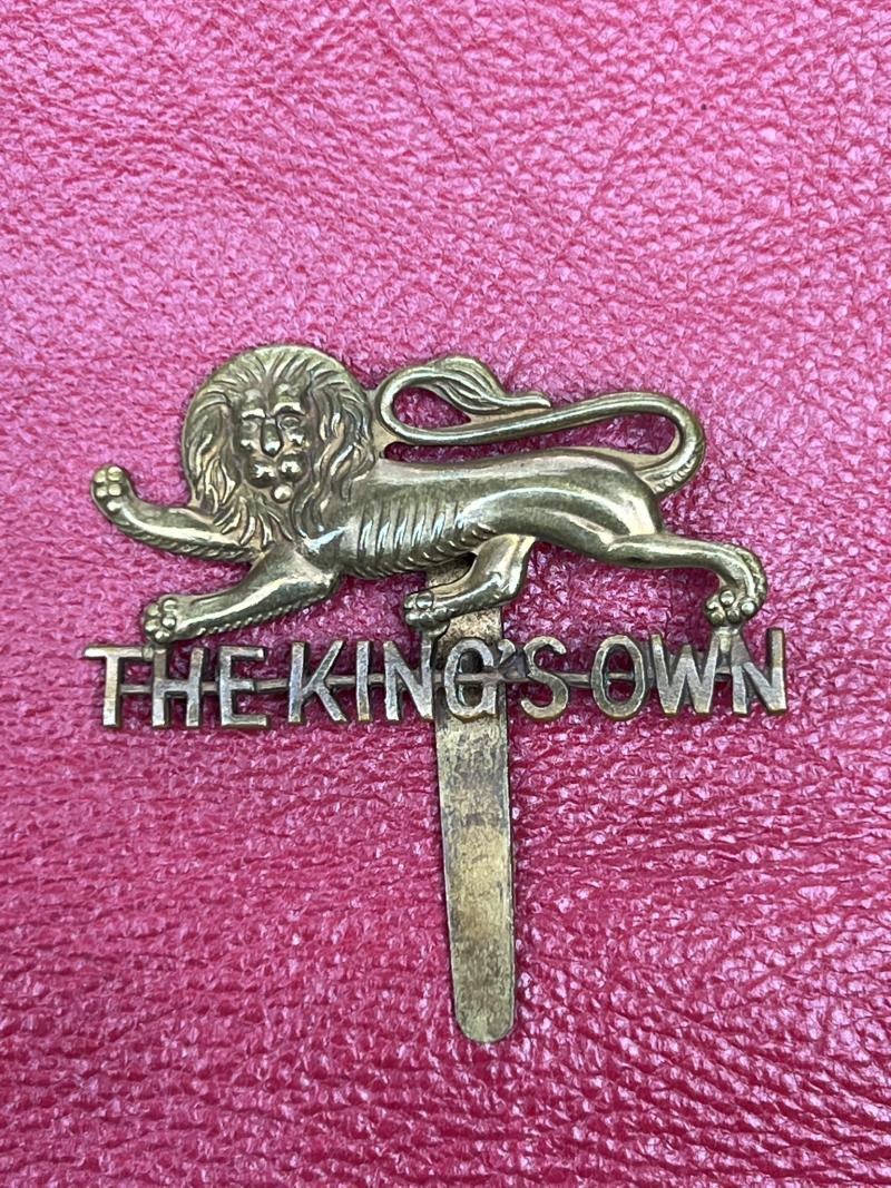 The Kings Own WW2 Cap Badge Original