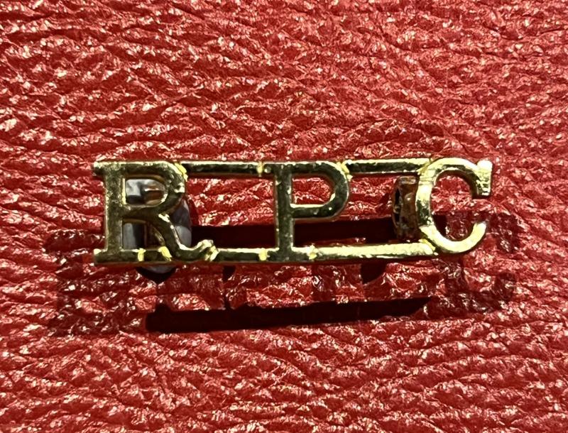 Royal Pioneer Corps Gold Anodised Shoulder Title RPC